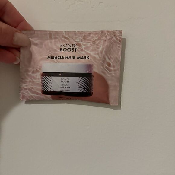 Bondi Boost Hair Mask - Picture 1 of 2